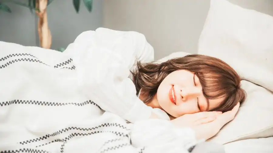 睡眠不足は花粉症悪化の原因に
